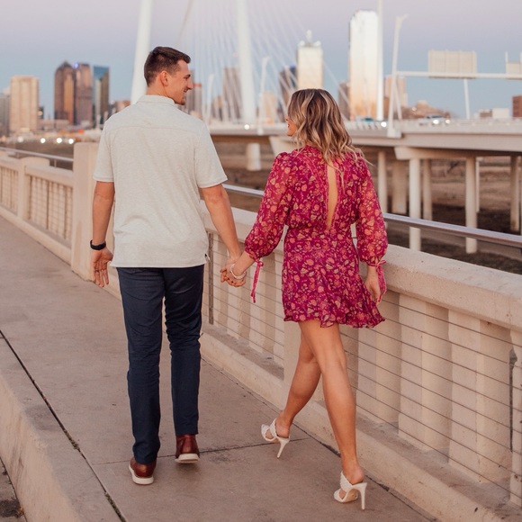 Tularosa Hopper Mini Dress in Plum Pink Floral size small - Picture 4 of 11